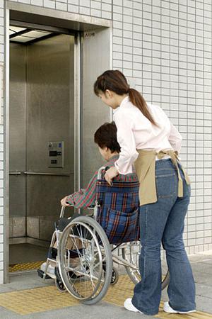 光による最新のドライアイ治療を体験可能