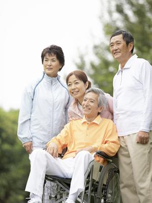 池袋でセラミック治療でキレイな歯