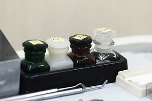 稲荷町駅の近くで診療をしている歯科医院