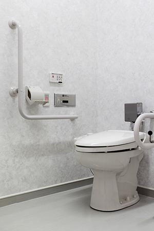 痛みの少ない歯列矯正法とは？費用や期間を徹底解説する家庭向けガイド